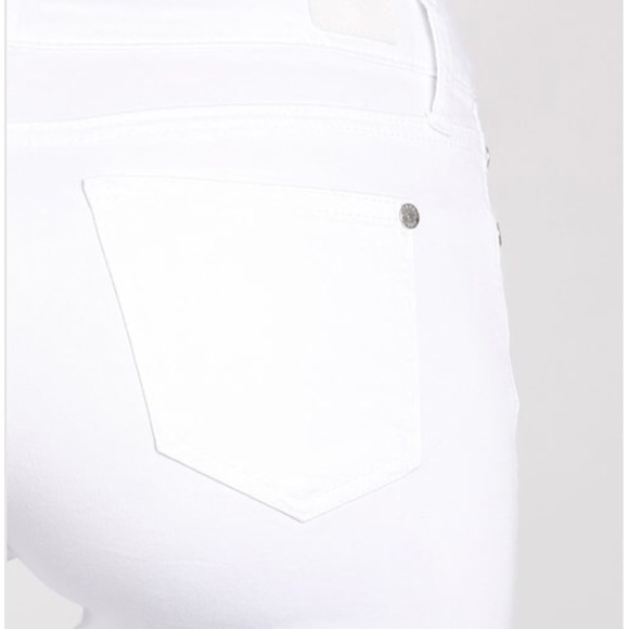 Classic White Skinny Jeans - Picture 8 of 8